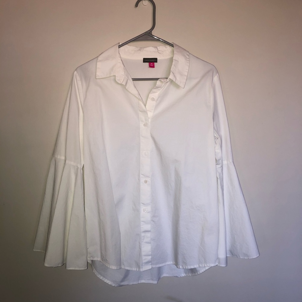 🚛 Vince Camuto Bell Sleeve Blouse